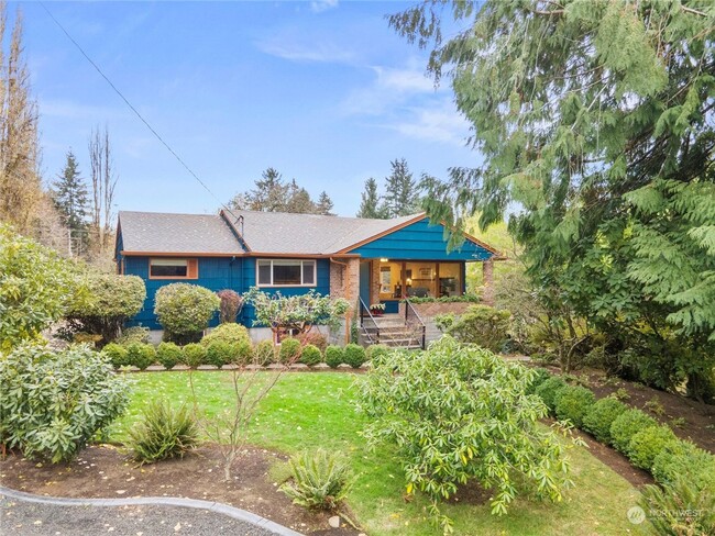 Beautiful property on the Westside of Oly - Beautiful property on the Westside of Oly House