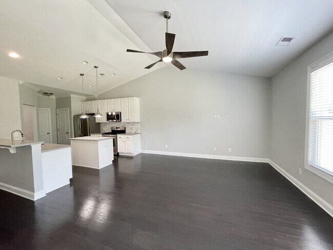 Photo - Three Bedroom, Cypress Ridge Townhouse!