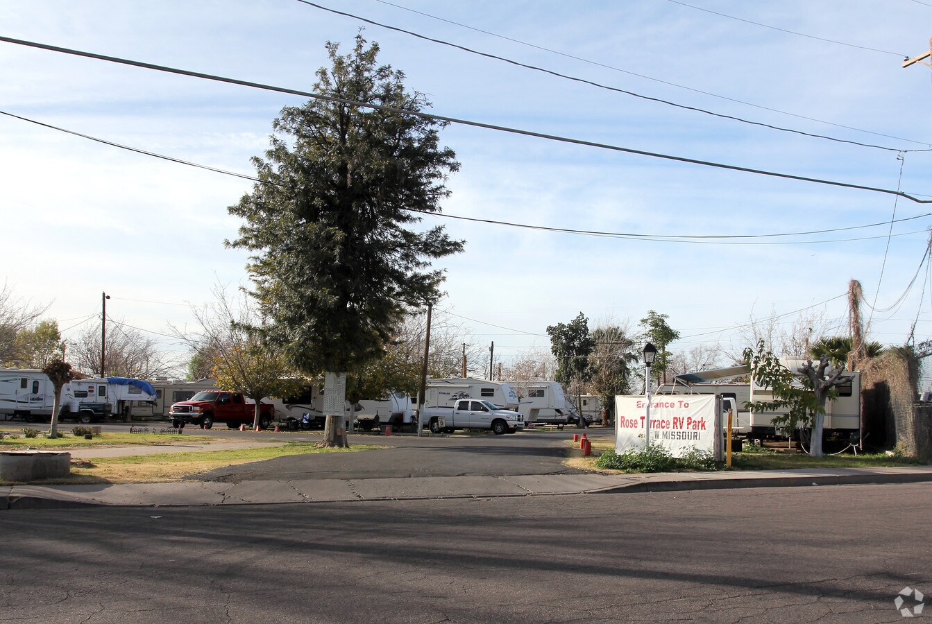 Photo - Rose Terrace Trailer Park Apartments