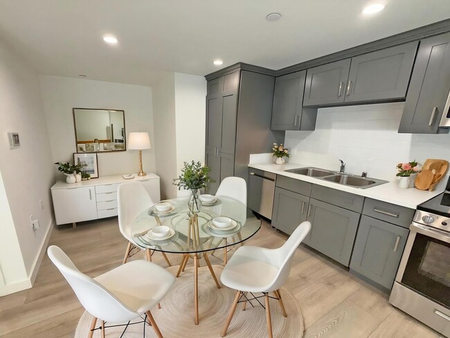 Building Photo - 5308 Sepulveda Blvd Rental