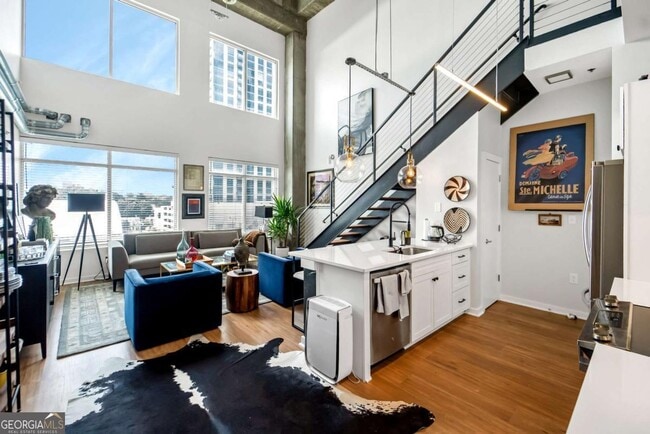 Building Photo - 260 18th St NW Unit 10327