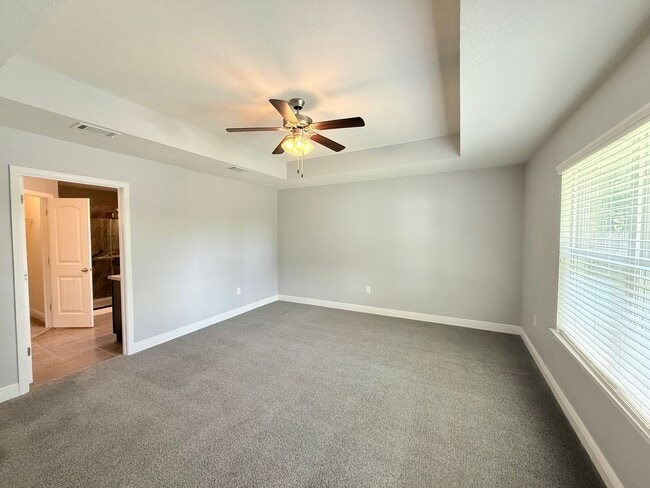 Photo - Spacious 4-Bedroom Home - Pace Mill Creek