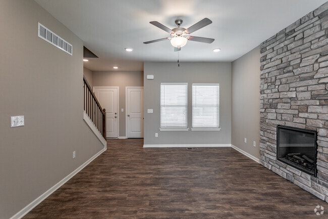 4BR, 2.5 BA - 1,747 SF
