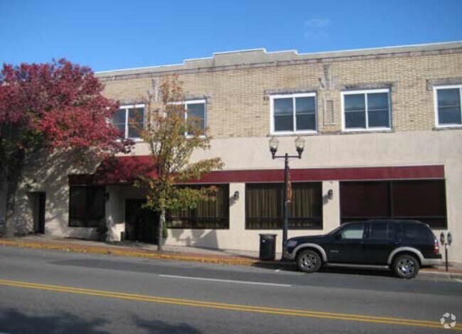 Building Photo - 331 Bloomfield Ave Rental