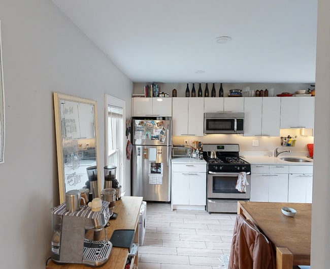 Photo - 13 Pleasant St Unit 2