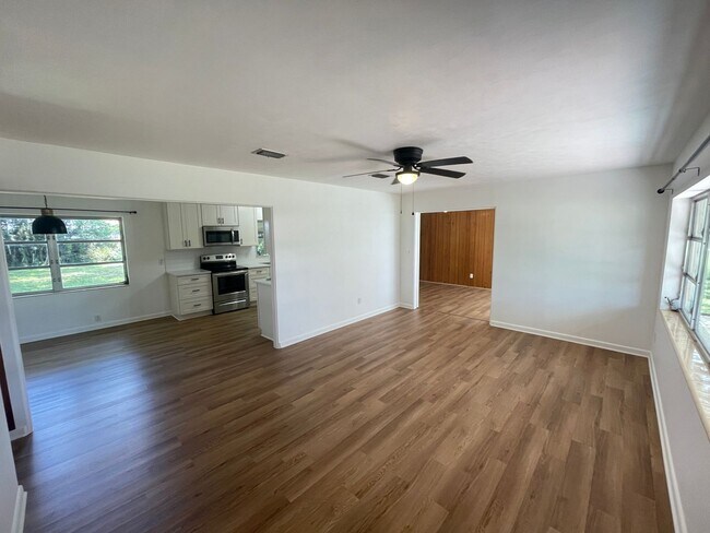 Photo - 2269 Southland Rd