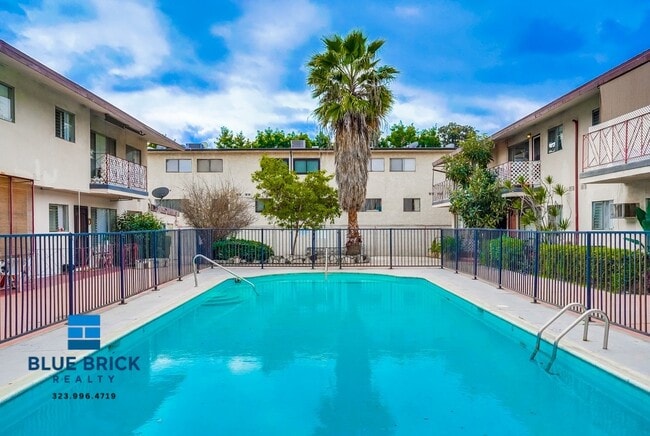 Photo - 12310 Chandler Blvd Unit 18