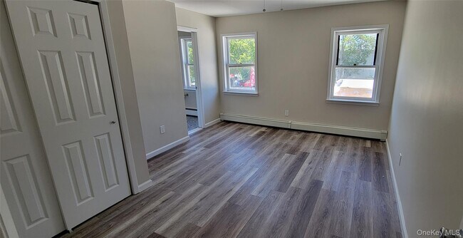 Photo - 463-465 Main St Unit C