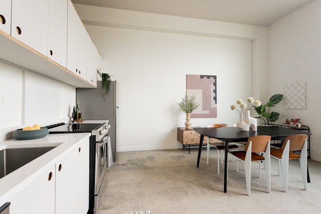 Photo - 2857 E Grand Blvd Unit 32