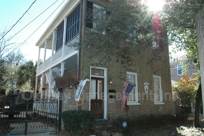 Building Photo - 257 Adams St Rental