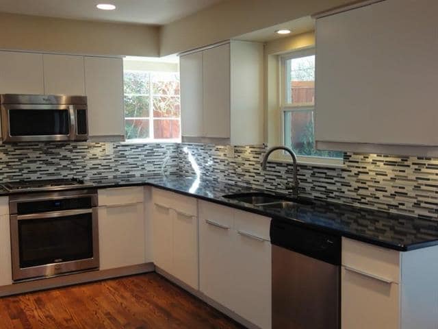 6831 La Vista Dr