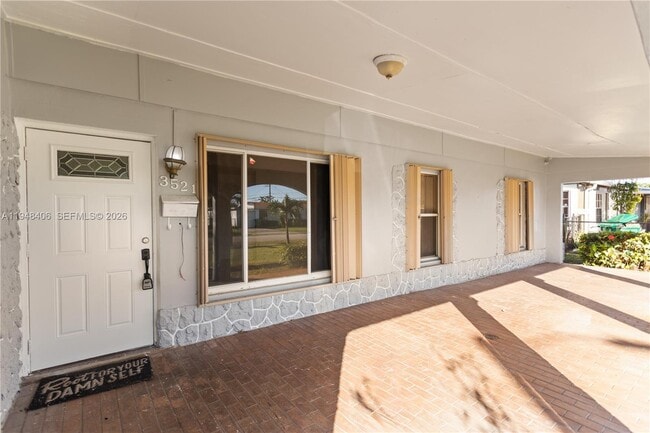 Photo - 3521 NW 18th Pl