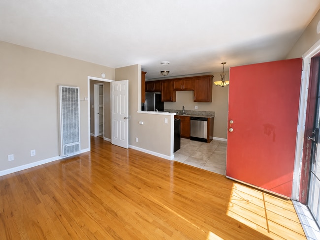 Photo - 741 Gladys Ave Unit 741-A