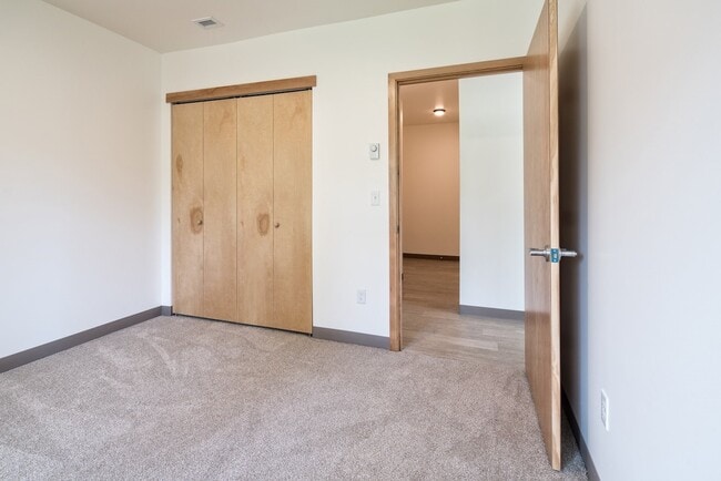 Photo - 3039 Clinton Dr