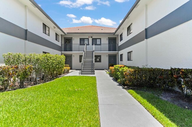 Photo - 15234 Lakes of Delray Blvd Unit 276