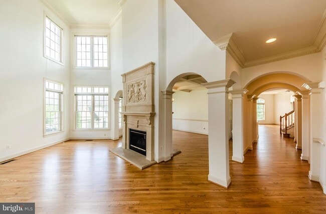 Photo - 9005 Edgepark Rd