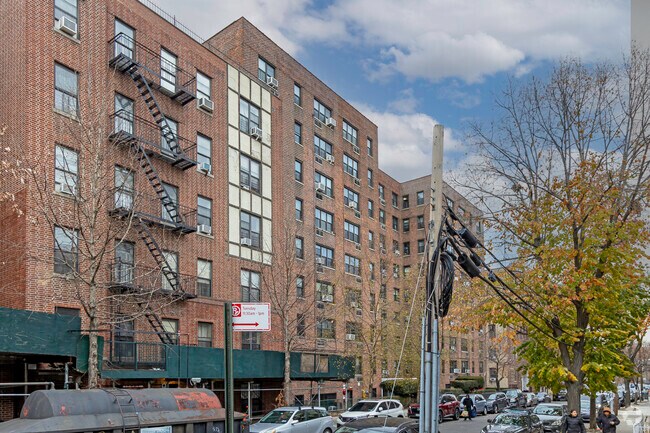 Photo - 2835 Webb Ave