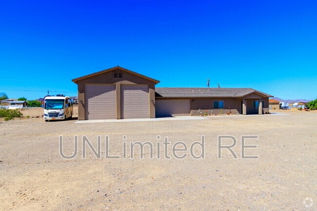 Building Photo - 7756 Sierra Vista Dr Rental
