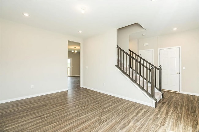 Photo - 705 Myatt Dr