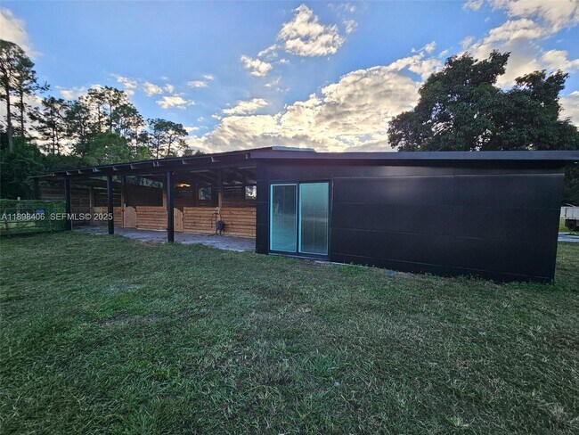 Photo - 15696 Ferris Pl Unit 0