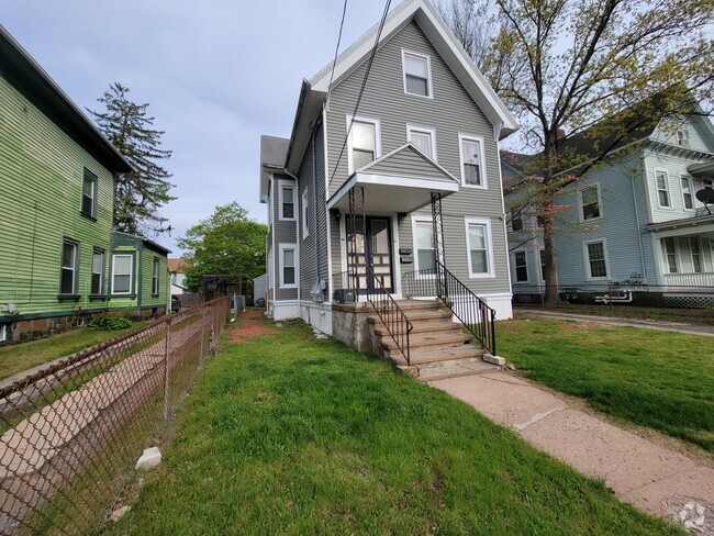 Building Photo - 81 Sherman Ave Unit 2 Rental