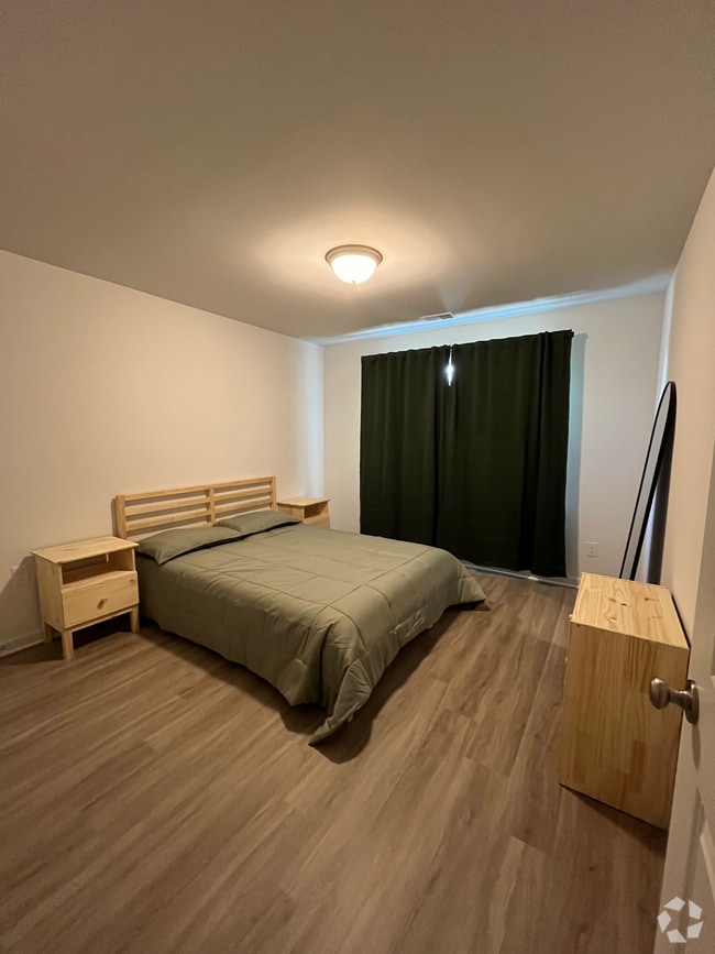 Building Photo - 1512 Northcliff Dr Rental