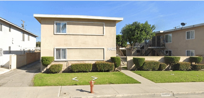 Building Photo - 14422 Flallon Ave Unit # 4