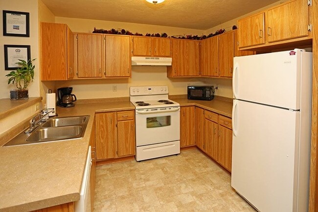 RIVERVIEW ESTATES - KIEL