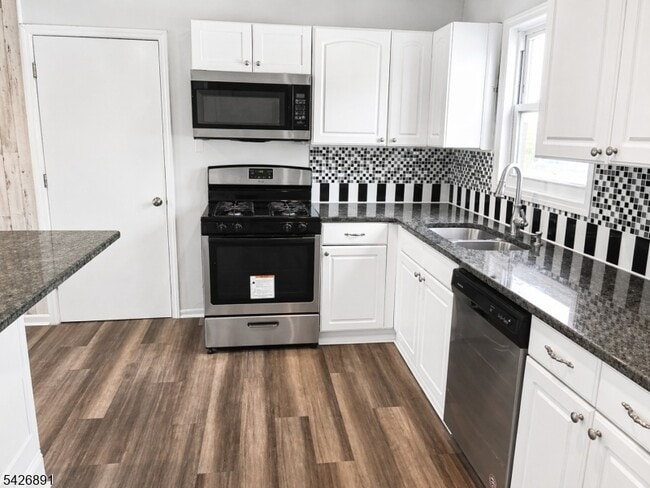 Photo - 94 S 21st Ave