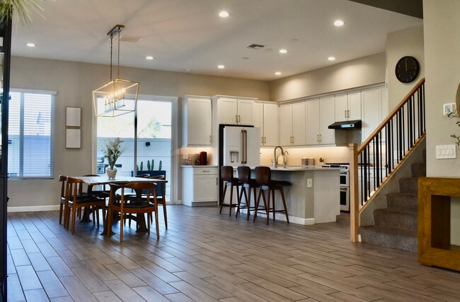 Photo - 4864 E Village Dr