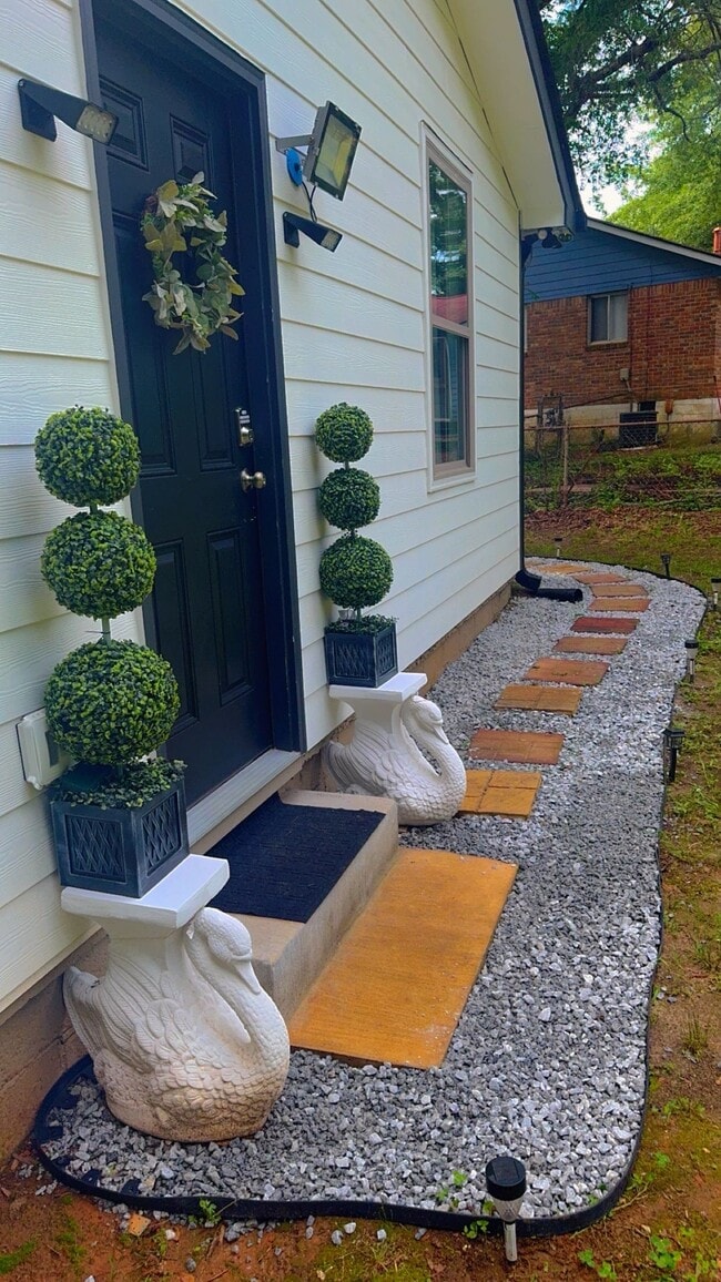 Photo - 8323 Tudor Dr