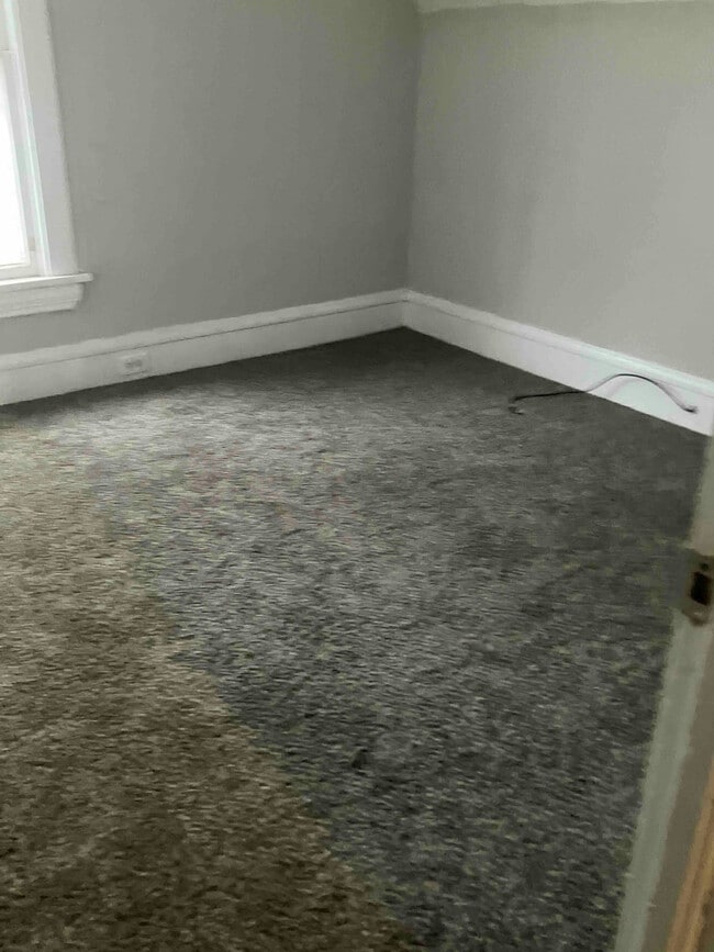 Photo - 1011 E 72nd St