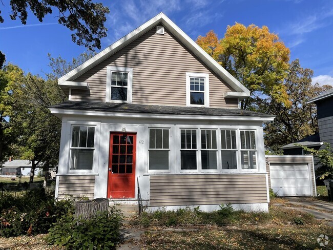 Building Photo - 412 Spruce St Rental