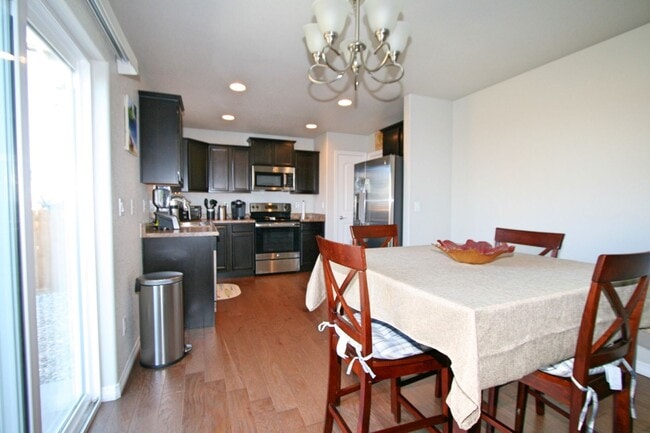 Photo - Splendid 3 Bedroom In Lorson Ranch!