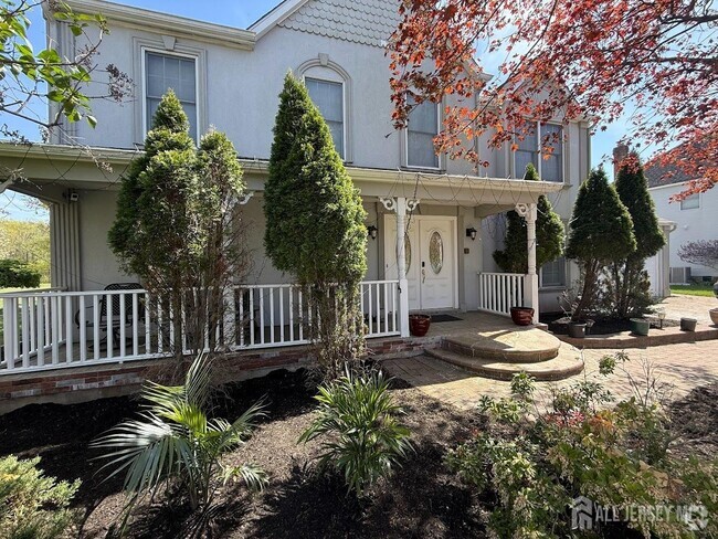 Building Photo - 21 Crestview Dr Rental