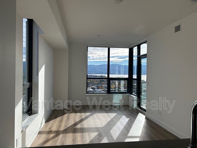 Photo - 1488 Bertram St