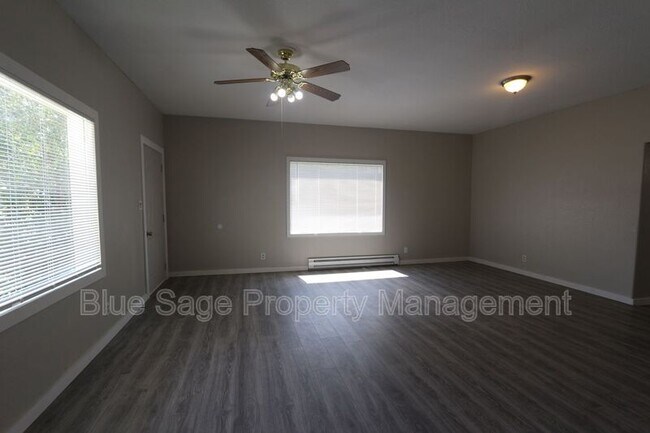 Photo - 1886 Palo Alto Rd