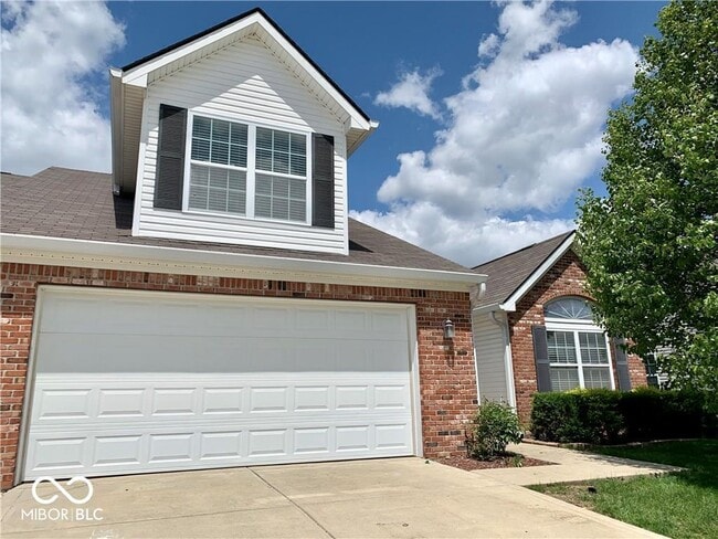 Building Photo - 1350 Hamilton Dr