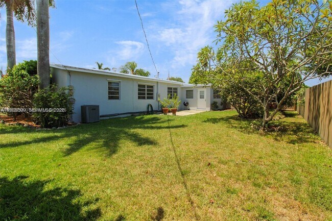 Photo - 10250 Caribbean Blvd