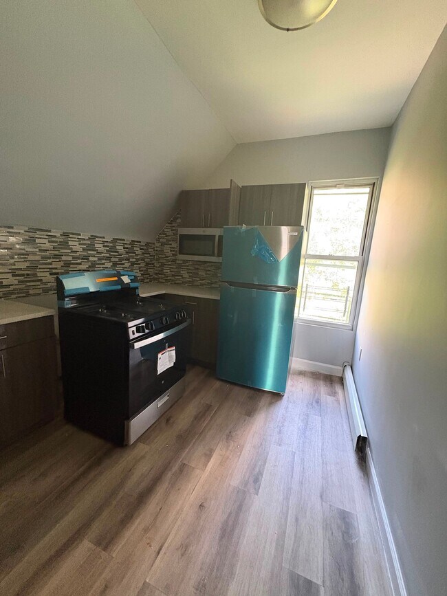 104 Buena Vista Ave Unit 1