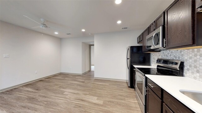 Photo - 6304 Prospect Ave Unit 202