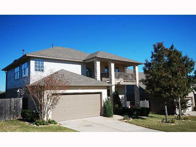Building Photo - Fabulous 3/2.5 Home in Circle C - Great Views, Yard, Beautiful Home!