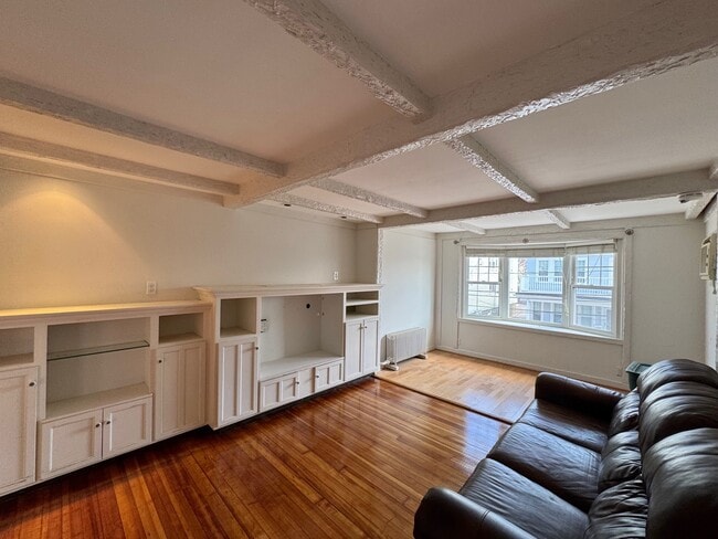 Photo - 57 Clarendon Ave Unit 2