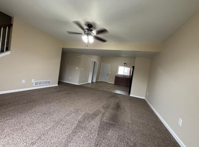 Photo - 423 E Cheyenne St