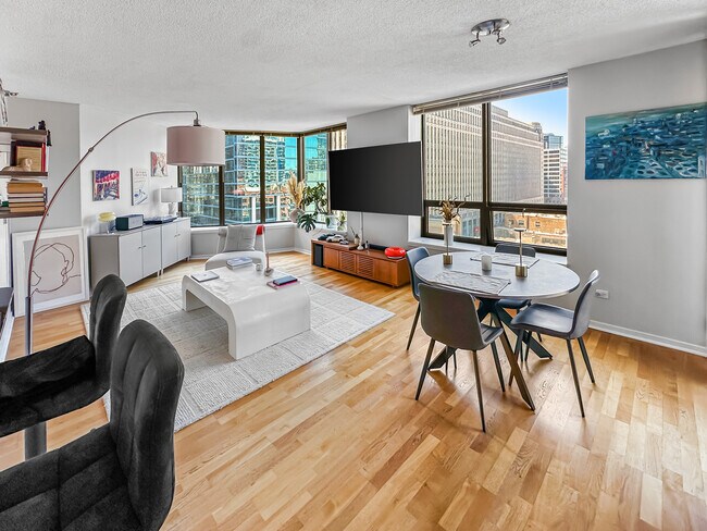 Photo - 400 N La Salle Dr Unit 1208