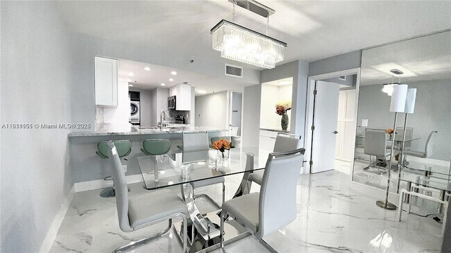 Photo - 1717 N Bayshore Dr Unit A-1950