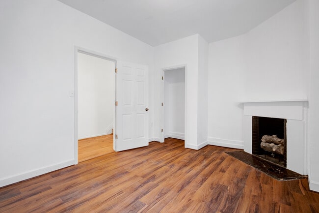 Photo - 739 Morton St NW