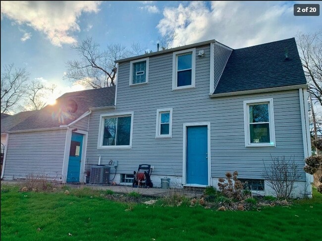 Photo - 8 Morse Pl