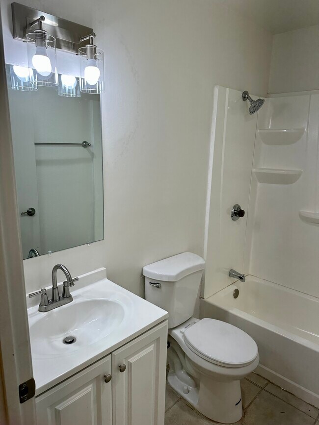 Photo - 149 N Commonwealth Ave Unit 104