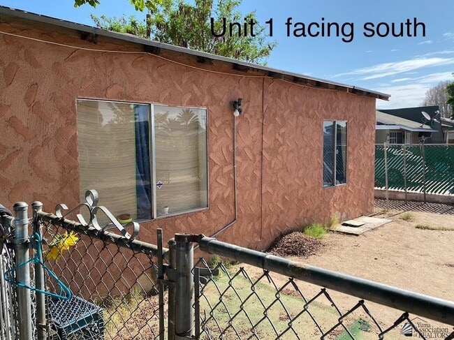 Building Photo - 2192 W 1st St Unit 1 Rental